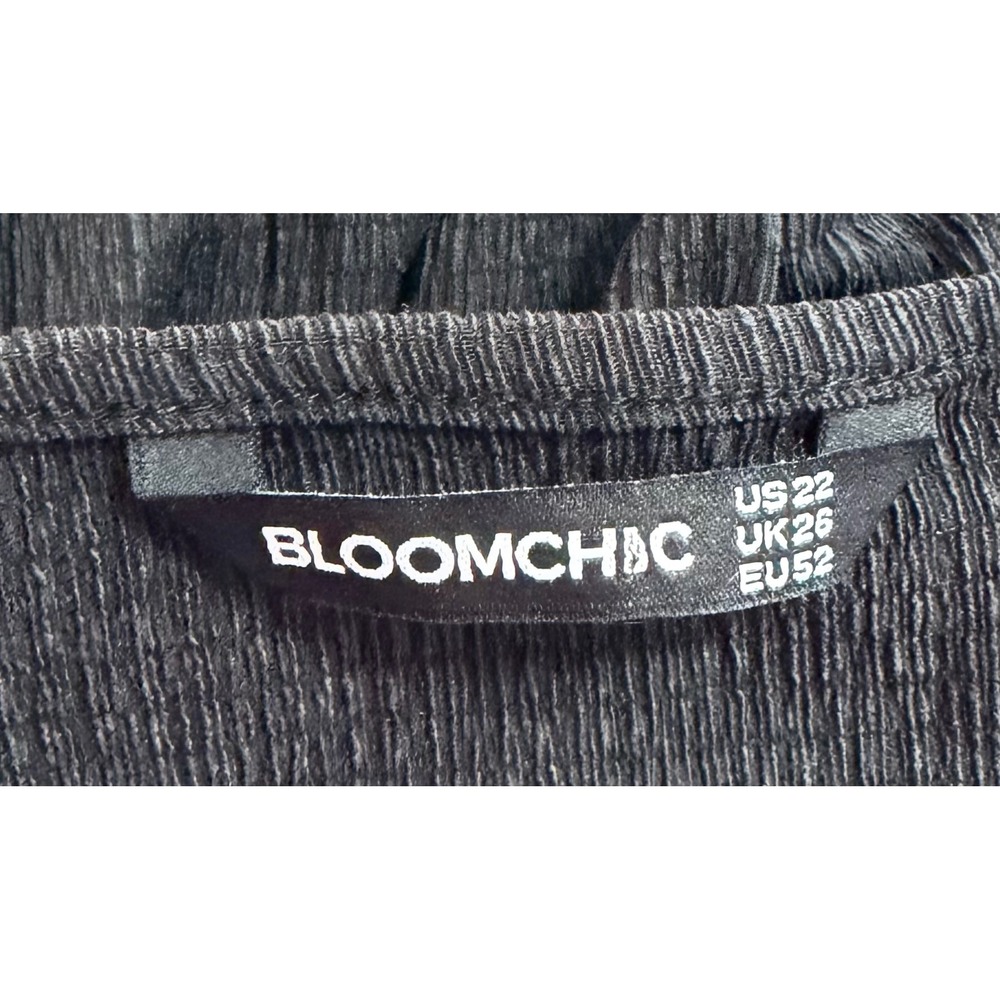 BLOOM Chic Plus Size 22 Black Embroidered Floral V Neck Peplum Top - Picture 7 of 8